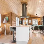 Stunning In With Kitchen Semesterbostad *