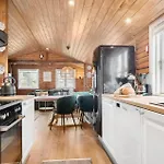 Stunning In With Kitchen Semesterbostad